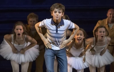 Billy Elliot the Musical Live