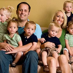 Raising Sextuplets